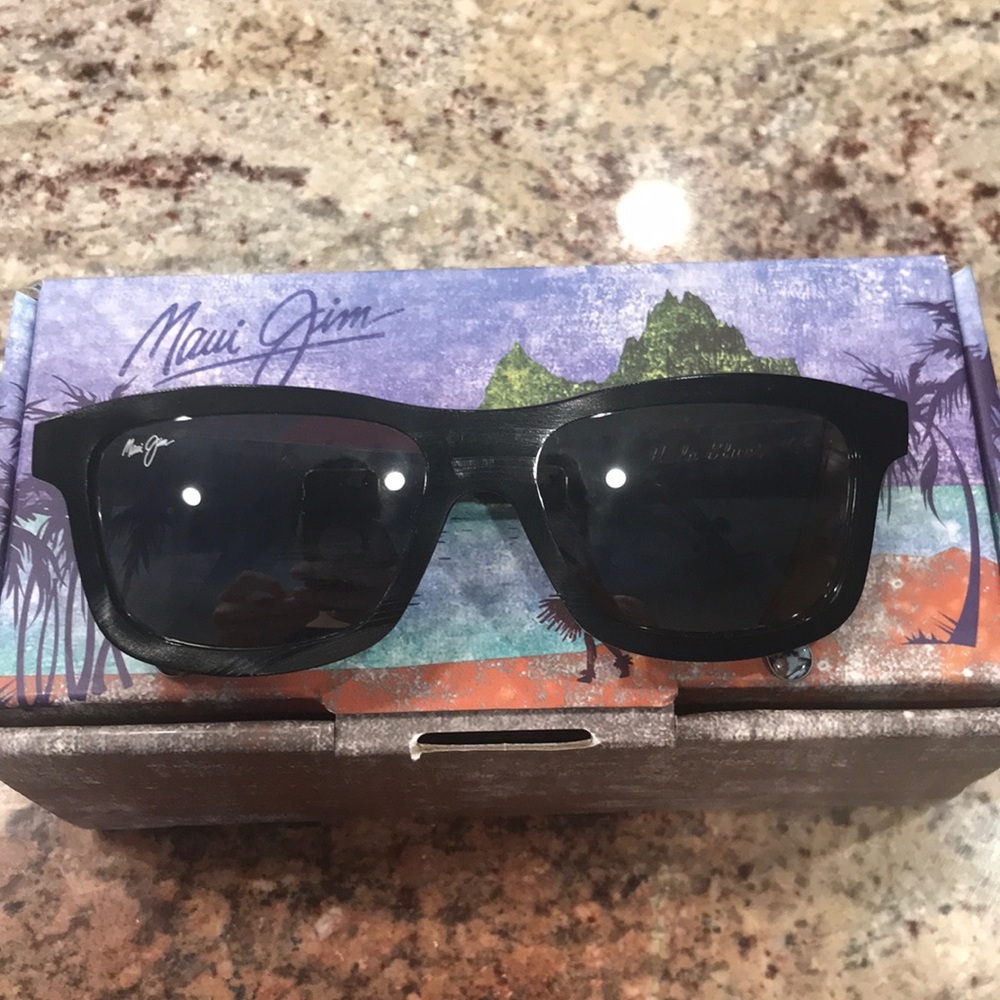 Maui Jim Hula Blues Black